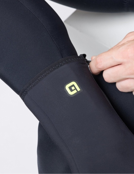 Ochraniacze na buty rowerowe Alé Cycling Frostguard, czarny, na modelu, przód