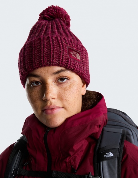 Czapka zimowa The North Face Cozy Chunky Cabin Beanie, czerwony, na modelu, przód