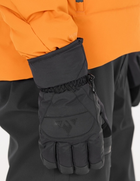 Rękawice zimowe unisex Whistler Slough, czarny, na modelu, detal