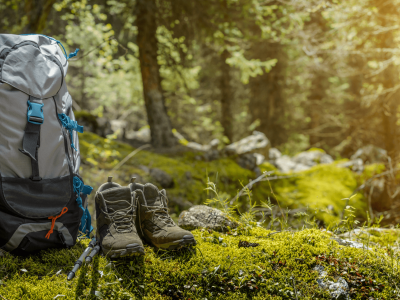 Jak dbać o odzież trekkingową, aby służyła dłużej podczas wędrówek górskich?